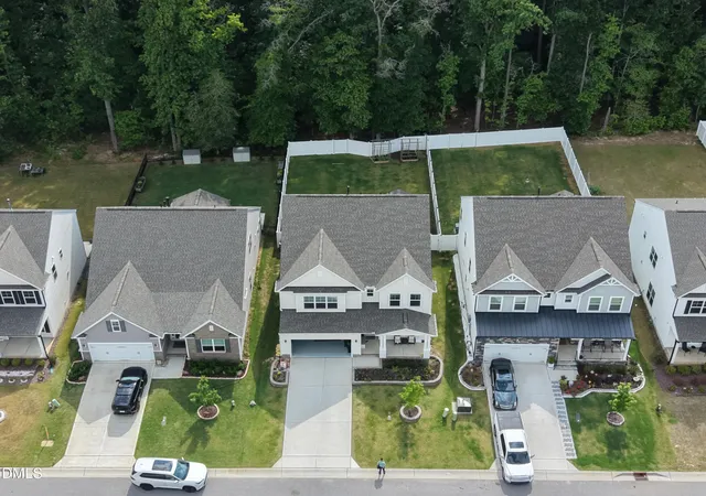 5th image of 261 Frd Mdws Dr, Garner, NC 27529 | MLS# 10172335