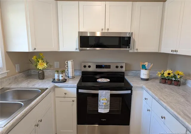 Photo 3 of Sale Pending at 808 Weiss Ave, Fayetteville, NC 28305 | MLS# 763860 | Listing updated on 2026-09-04