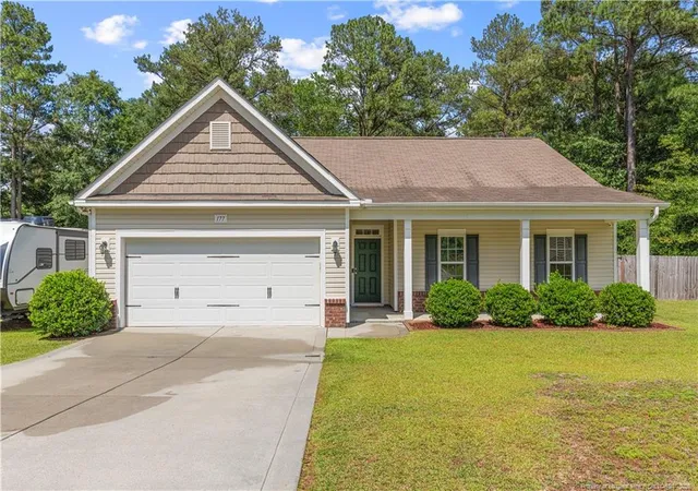 Homes for sale in Raeford, NC | 177 Sidesaddle Ct, Raeford, NC 28376 | MLS# 763903