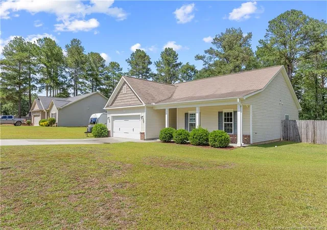 Homes for sale in Raeford, NC | 177 Sidesaddle Ct, Raeford, NC 28376 | MLS# 763903