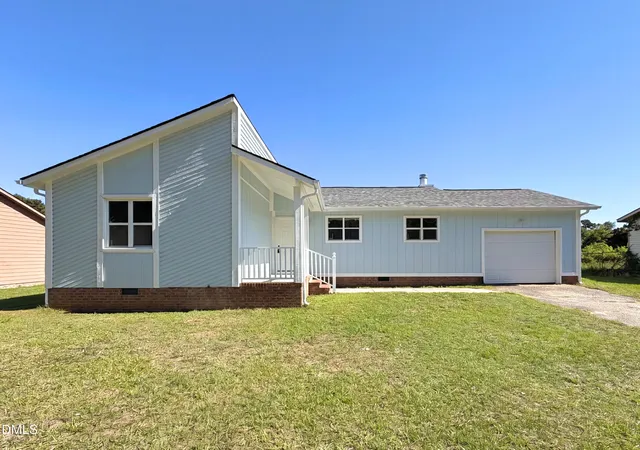 Photo 1 of Single family home for sale at 1843 Berriedale Dr, Fayetteville, NC 28304 | MLS# 10172489 | Listing updated on 2026-08-31