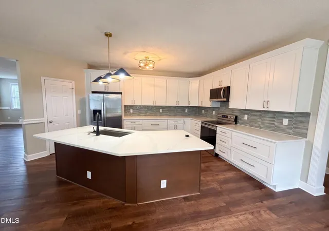 Photo 2 of Single family home for sale at 1812 Devonridge Dr, Fuquay Varina, NC 27526 | MLS# 10172492 | Listing updated on 2026-09-10