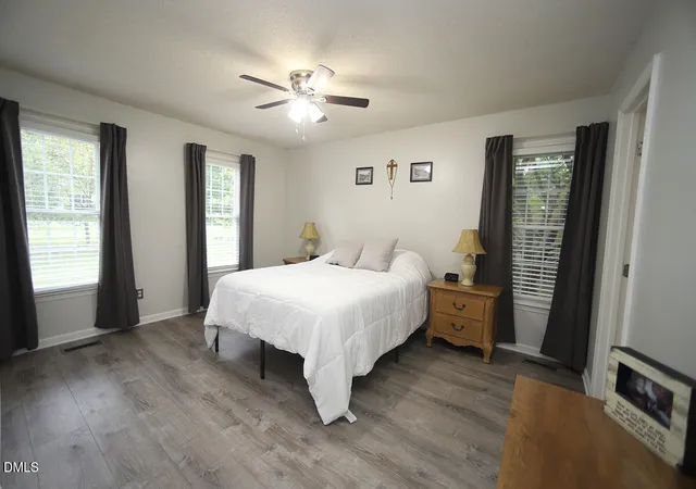 Photo 3 of Sale Pending at 4033 Saint Edmunds Ln, Apex, NC 27539 | MLS# 10189189 | Listing updated on 2026-09-20