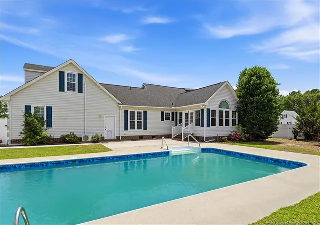 4th image of 44 Oak Hill Dr, Dunn, NC 28334 | MLS# 762995