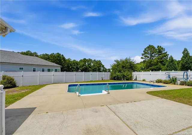 5th image of 44 Oak Hill Dr, Dunn, NC 28334 | MLS# 762995