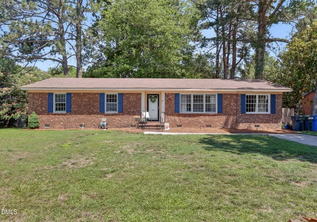 Homes for sale in Wilson, NC | 1808 Oakdale Dr W, Wilson, NC 27893 | MLS# 10172413