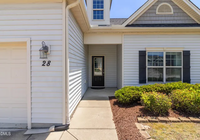 Photo 3 of Single family home for sale at 28 Arbor Loop, Angier, NC 27501 | MLS# 10172742 | Listing updated on 2026-09-13