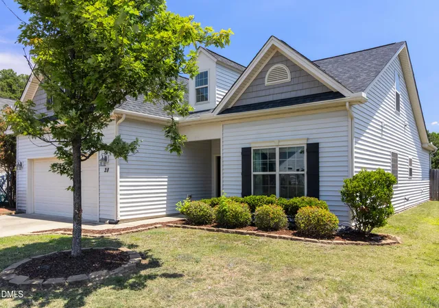 Photo 3 of Single family home for sale at 28 Arbor Loop, Angier, NC 27501 | MLS# 10172742 | Listing updated on 2026-09-13