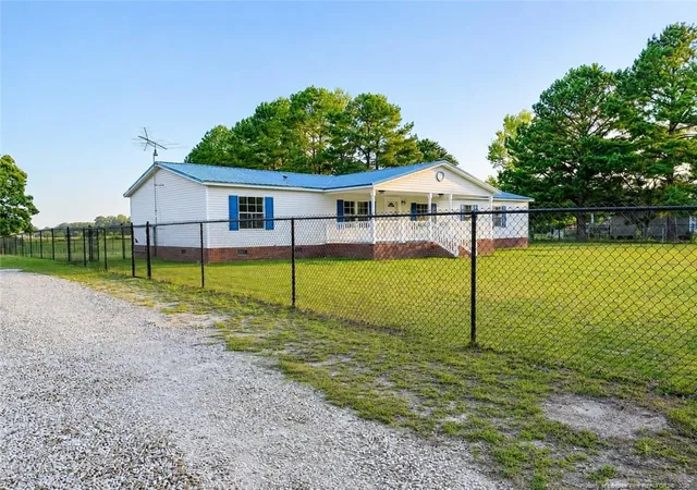 5th image of 3460 Sunnydale Dr, Fayetteville, NC 28312 | MLS# 763934