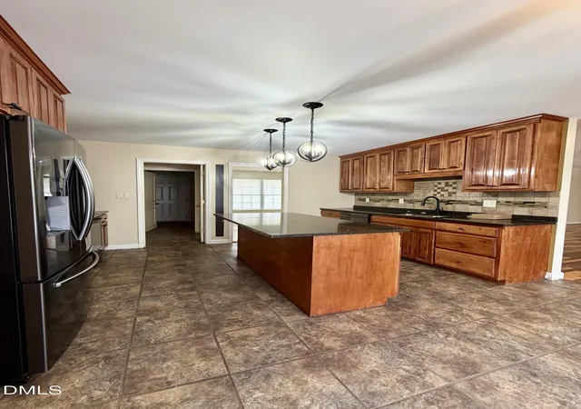 Photo 3 of Sale Pending at 800 Carolina Dr, Dunn, NC 28334 | MLS# 10172475 | Listing updated on 2026-10-10
