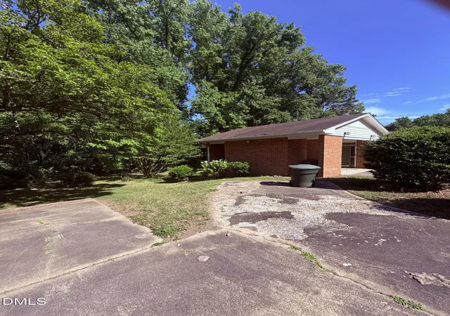5th image of 1301 Ross Ave, Greensboro, NC 27406 | MLS# 10172447