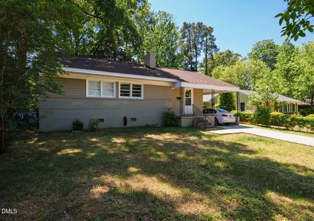 4th image of 409 W Park St, Cary, NC 27511 | MLS# 10172464