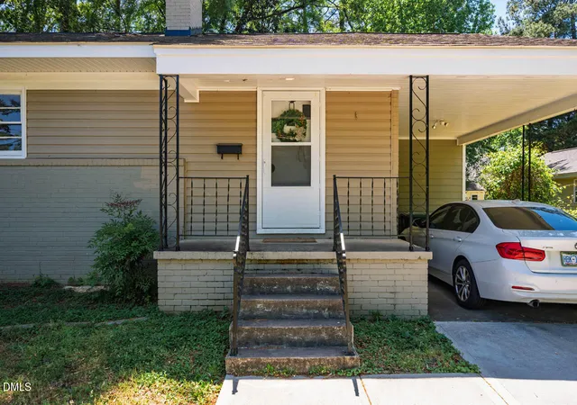 5th image of 409 W Park St, Cary, NC 27511 | MLS# 10172464