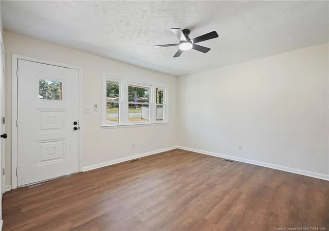 Photo 4 of Single family home for sale at 941 Louise Cir, Fayetteville, NC 28314 | MLS# 763694 | Listing updated on 2026-09-03