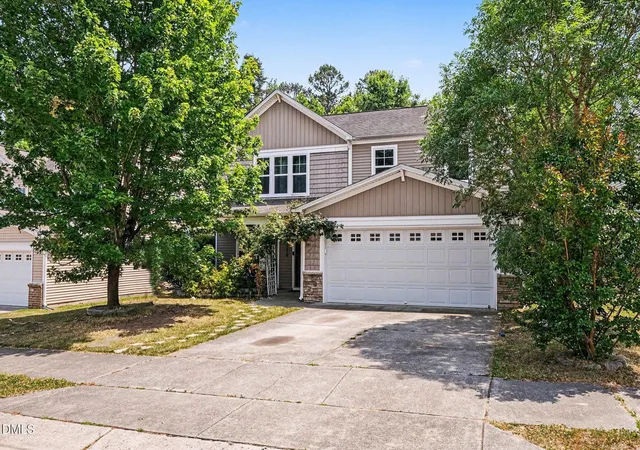 Photo 3 of Single family home for sale at 4418 Stonewall Dr, Raleigh, NC 27604 | MLS# 10172781 | Listing updated on 2026-09-12