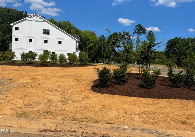 Photo 8 of Townhouse for sale at 629 Cable Ct, Apex, NC 27523 | MLS# 10174638 | Listing updated on 2026-08-26
