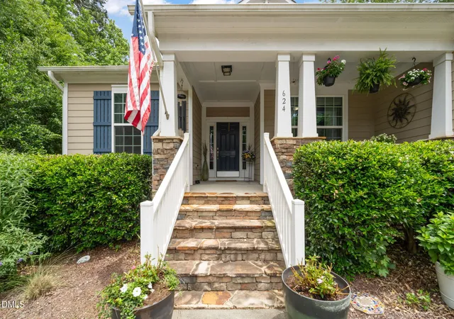 2nd image of 624 E Hatterleigh Ave, Hillsborough, NC 27278 | MLS# 10173529