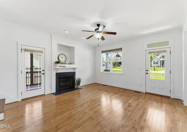 Photo 3 of Single family home for sale at 160 Braddock Dr, Lillington, NC 27546 | MLS# 10173534 | Listing updated on 2026-09-30