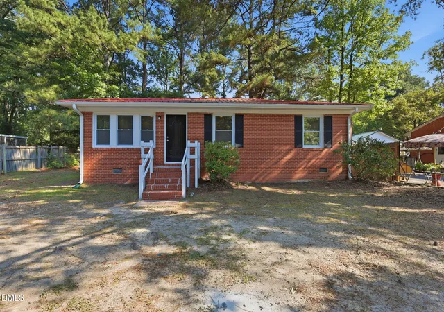 Homes for sale in Zebulon, NC | 113 E Franklin St, Zebulon, NC 27597 | MLS# 10172852