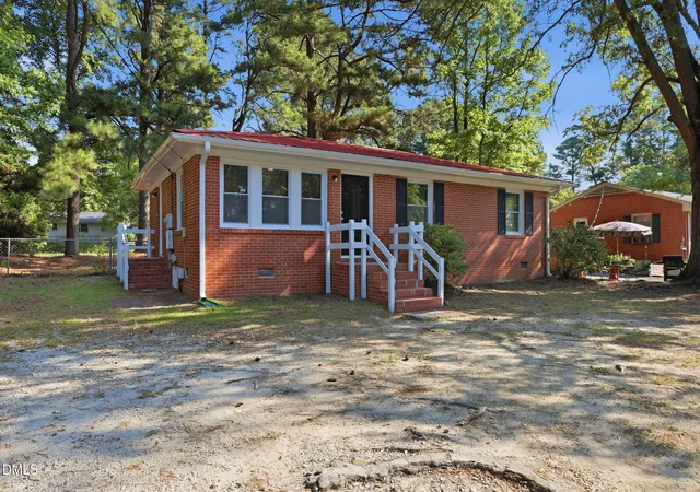 Homes for sale in Zebulon, NC | 113 E Franklin St, Zebulon, NC 27597 | MLS# 10172852