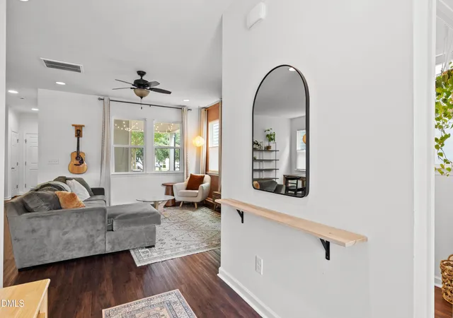 4th image of 537 Duchart Ln, Fuquay Varina, NC 27526 | MLS# 10172568