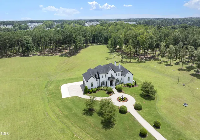Photo 4 of Single family home for sale at 9820 Debnam Rd, Zebulon, NC 27597 | MLS# 10172667 | Listing updated on 2026-10-05