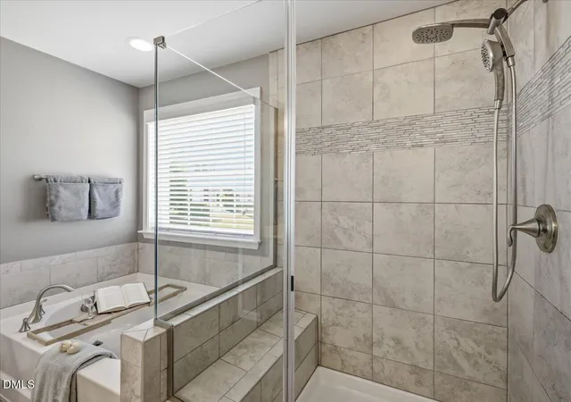 Photo 2 of Townhouse for sale at 846 Salem Pointe Pl, Apex, NC 27523 | MLS# 10173556 | Listing updated on 2026-09-08