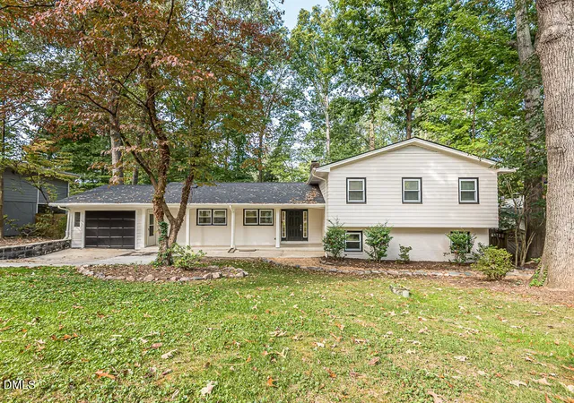 Photo 1 of Single family home for sale at 5025 Quail Holw Dr, Raleigh, NC 27609 | MLS# 10173498 | Listing updated on 2026-08-31