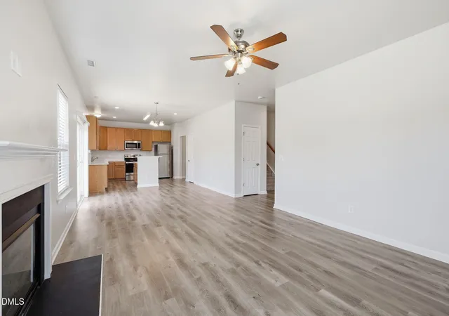 4th image of 1009 Harvest Point Dr, Fuquay Varina, NC 27526 | MLS# 10178072