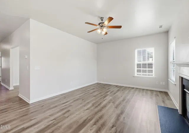 5th image of 1009 Harvest Point Dr, Fuquay Varina, NC 27526 | MLS# 10178072