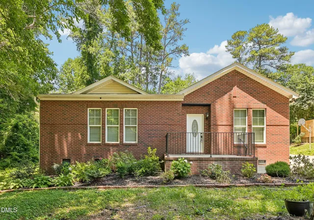 Photo 1 of Sale Pending at 616 Maple Ln, Raleigh, NC 27603 | MLS# 10172936 | Listing updated on 2026-08-17