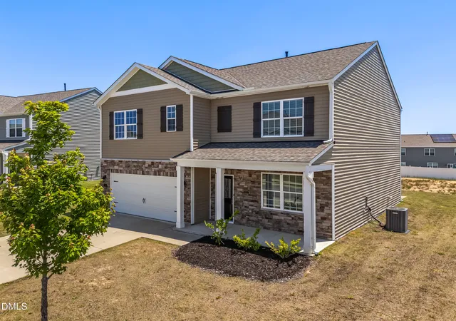 2nd image of 199 Pecan Grove Ln, Fuquay Varina, NC 27526 | MLS# 10172599