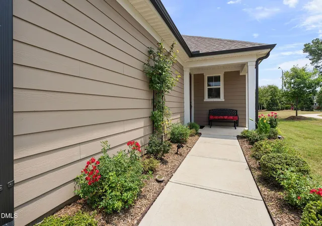 Photo 3 of Single family home for sale at 1645 White Admiral St, Fuquay Varina, NC 27526 | MLS# 10173040 | Listing updated on 2026-08-19