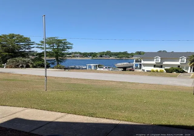 3rd image of 3647 Lakeshore Dr, Hope Mills, NC 28348 | MLS# 763999