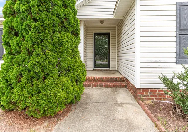 4th image of 3620 Lismore Ln, Hope Mills, NC 28348 | MLS# 764008