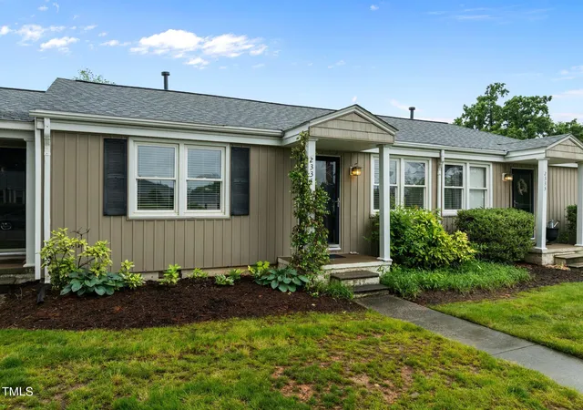 3rd image of 2331 Bernard St, Raleigh, NC 27608 | MLS# 10172777