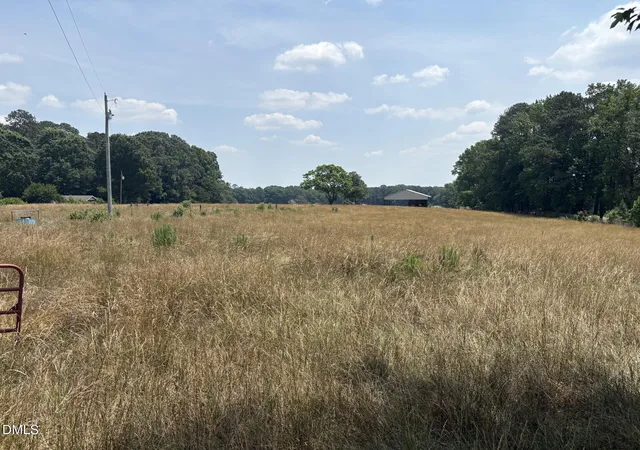 Photo 4 of Sale Pending at 1 Cornwallis Rd, Garner, NC 27529 | MLS# 10172762 | Listing updated on 2026-09-30
