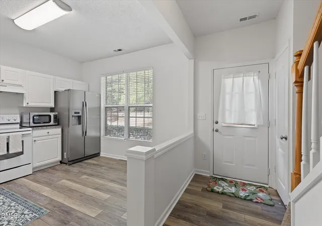 Photo 4 of Sale Pending at 140 Orchard Park Dr, Cary, NC 27513 | MLS# 10173326 | Listing updated on 2026-07-18