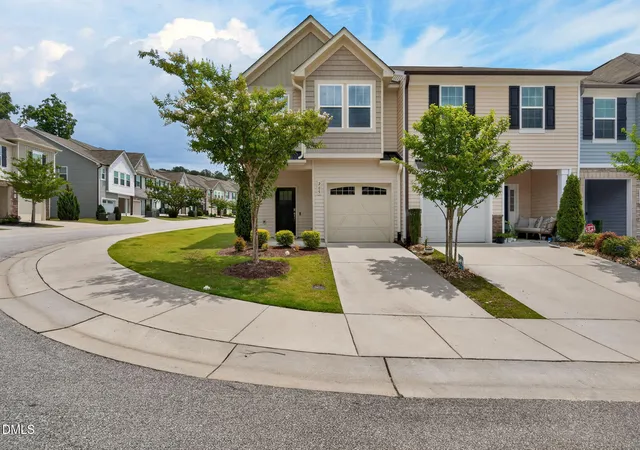 Homes for sale in Clayton, NC | 205 E Porthaven Wy, Clayton, NC 27527 | MLS# 10176618