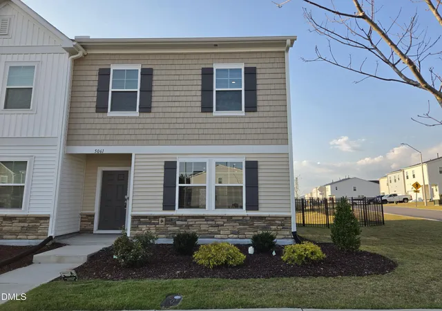 Townhouse for sale at 5061 Microcline Trl, Raleigh, NC 27610 | MLS# 10172696