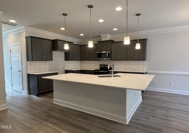 Photo 4 of Townhouse for sale at 1044 Beechcraft Dr, Mebane, NC 27302 | MLS# 10172719 | Listing updated on 2026-08-31