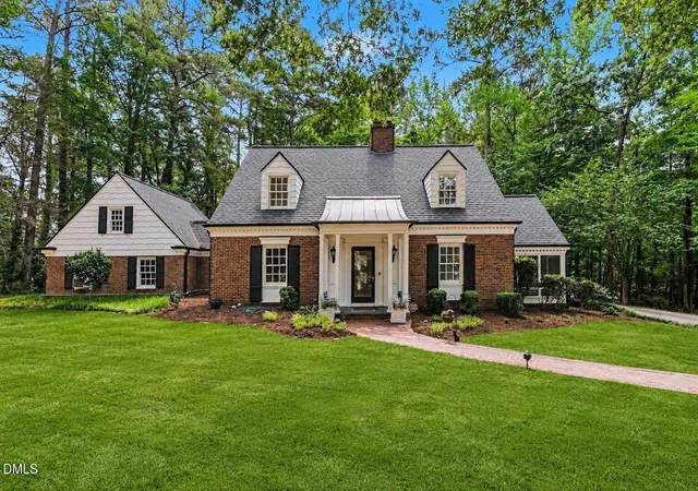 Photo 2 of Single family home for sale at 3725 Hope Valley Rd, Durham, NC 27707 | MLS# 10176533 | Listing updated on 2026-09-21