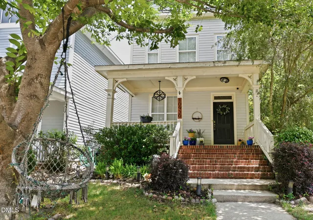 Photo 2 of Single family home for sale at 10930 Peppermill Dr, Raleigh, NC 27614 | MLS# 10174366 | Listing updated on 2026-08-28