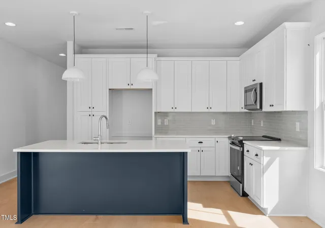 Photo 3 of Sale Pending at 5061 Lundy Dr #102, Raleigh, NC 27606 | MLS# 10172733 | Listing updated on 2026-07-18