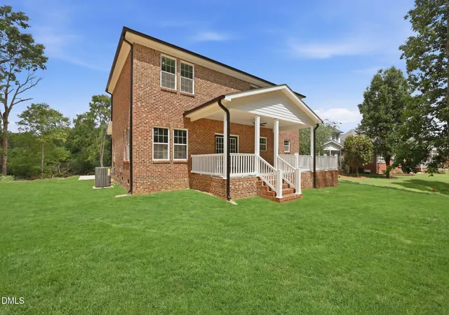 Photo 3 of Single family home for sale at 1123 Challenge Dr, Graham, NC 27253 | MLS# 10177941 | Listing updated on 2026-09-17