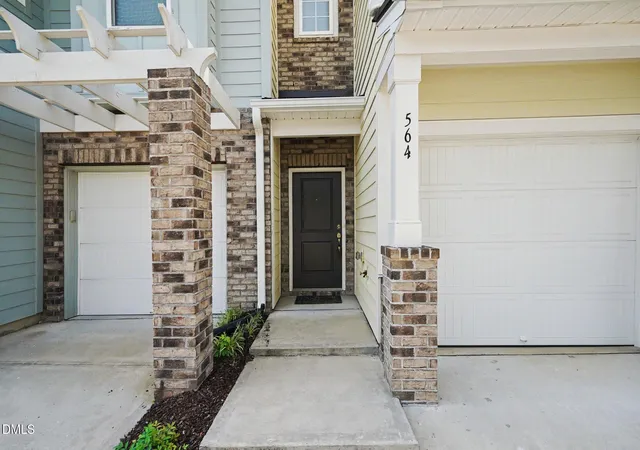 Photo 3 of Townhouse for sale at 564 Chessie Sta, Apex, NC 27502 | MLS# 10173292 | Listing updated on 2026-08-31