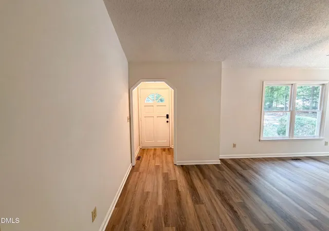 3rd image of 328 Thornwood Ln, Youngsville, NC 27596 | MLS# 10174988