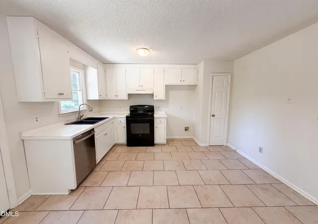 4th image of 328 Thornwood Ln, Youngsville, NC 27596 | MLS# 10174988