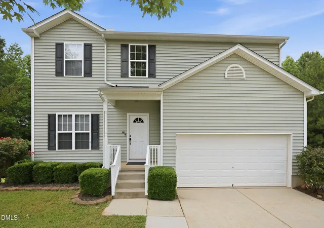 Photo 3 of Single family home for sale at 132 Cascade Ct, Sanford, NC 27330 | MLS# 10172982 | Listing updated on 2026-10-01