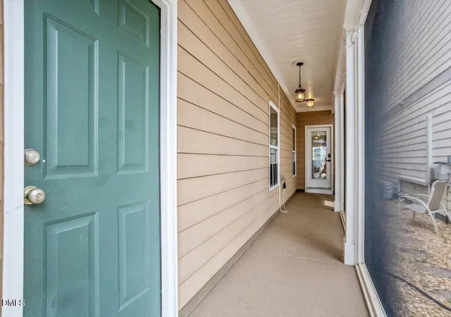 Photo 4 of Sale Pending at 988 Ambergate Sta, Apex, NC 27502 | MLS# 10176582 | Listing updated on 2026-09-12